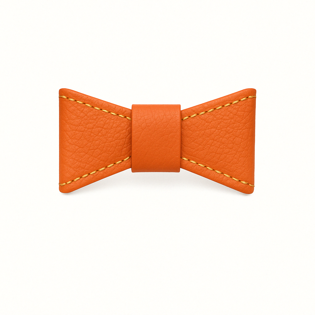 Pajarita de cuero para collar color Crema.