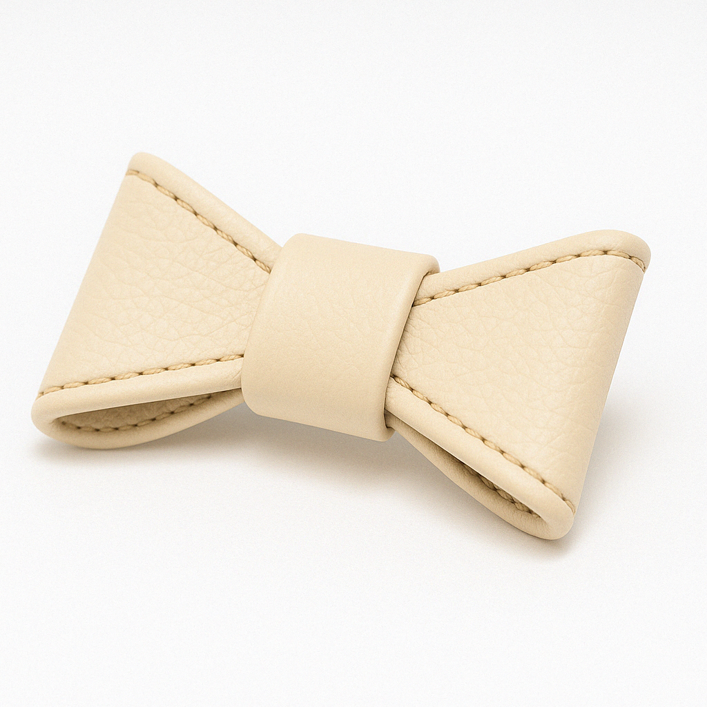 Pajarita de cuero para collar color Crema.