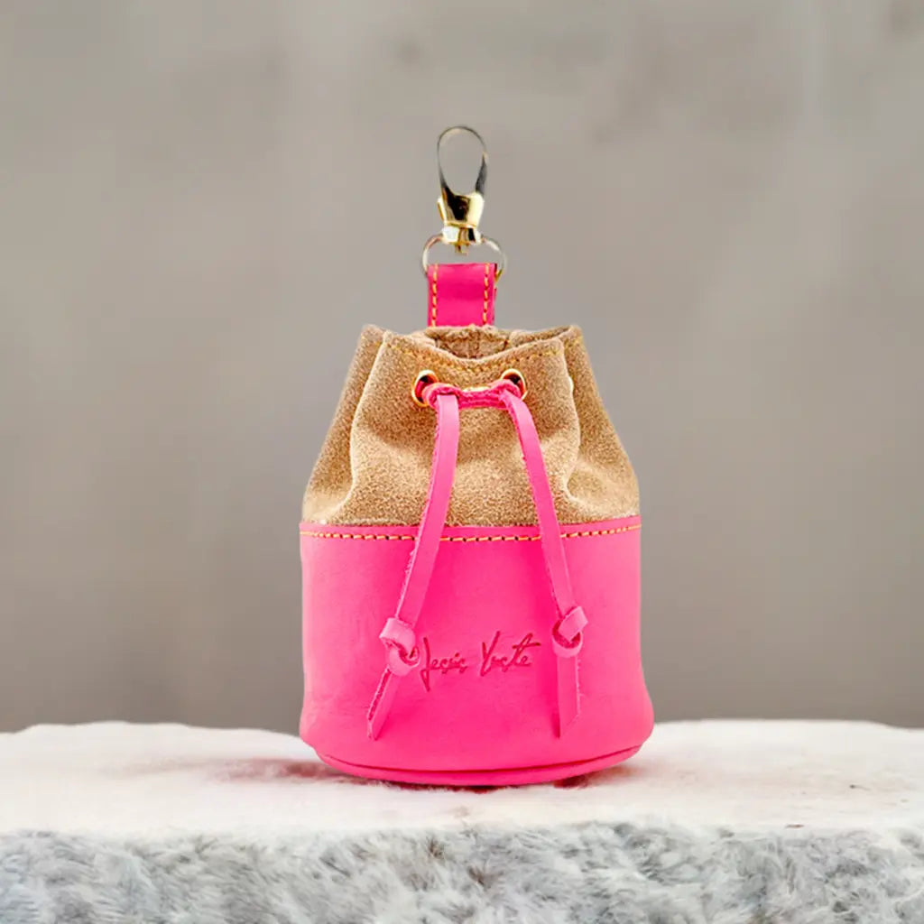 Bolsa de golosinas colección "Chic is Pink" en cuero rosa. 