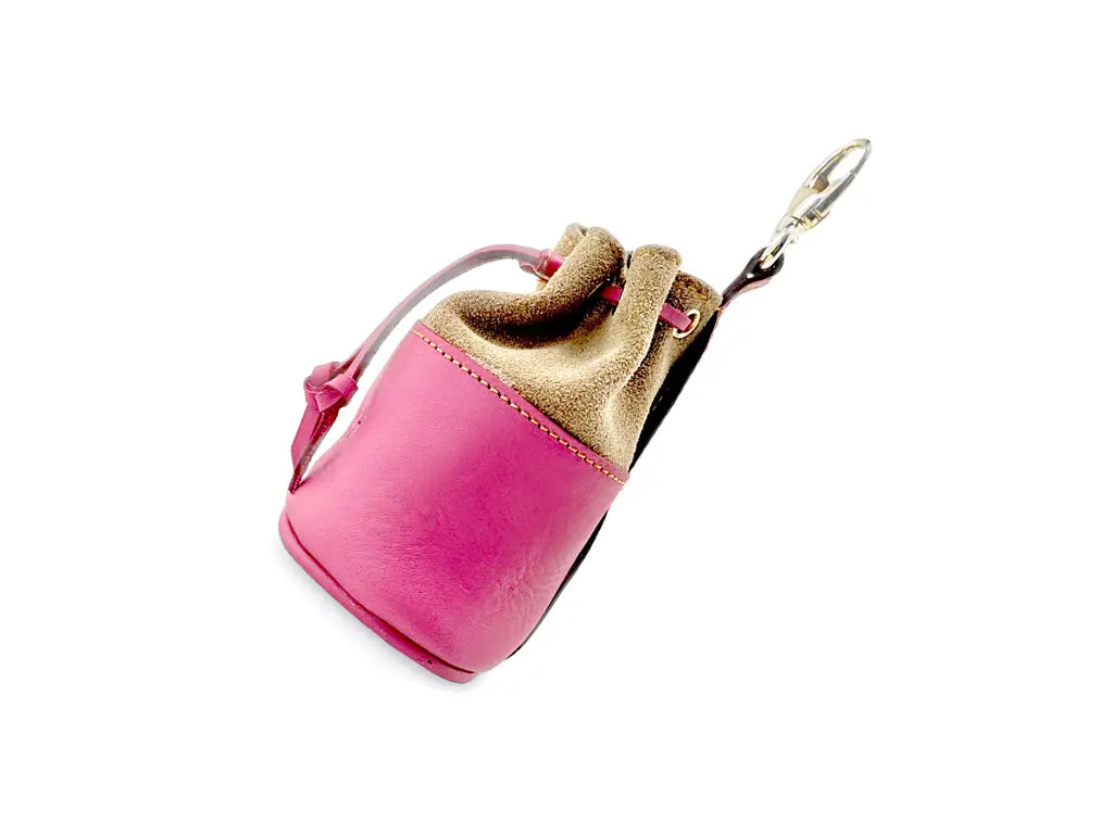 Bolsa de golosinas colección "Chic is Pink" en cuero rosa. 