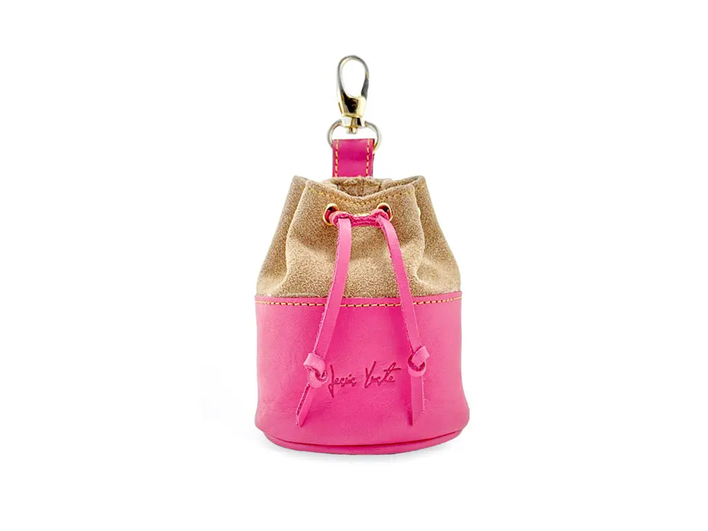 Bolsa de golosinas colección "Chic is Pink" en cuero rosa. 